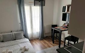 Petit Studio En Plein Centre-Ville De Vendome